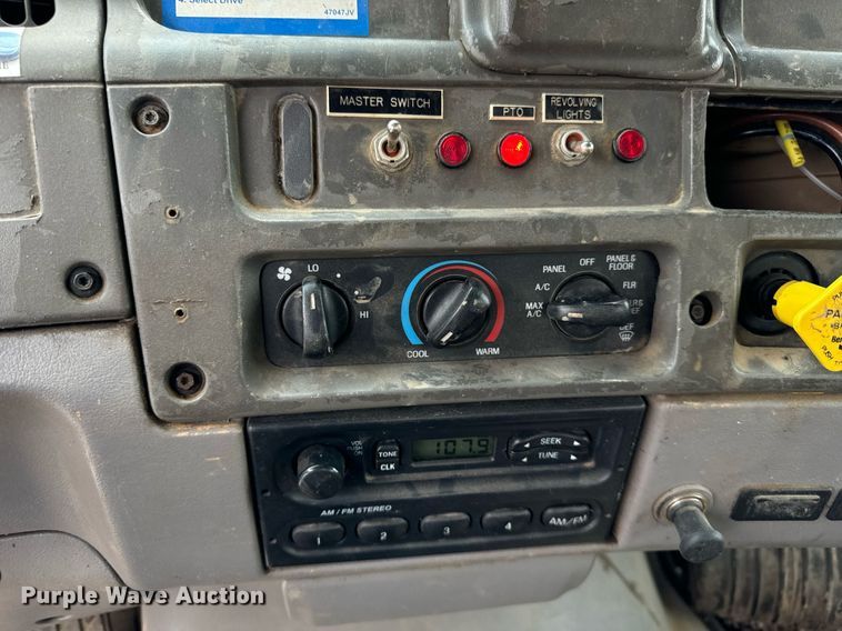 image for item DT2006 2002 Sterling  L-Line hydrovac truck