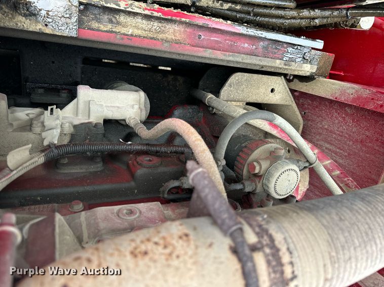 image for item DT2006 2002 Sterling  L-Line hydrovac truck