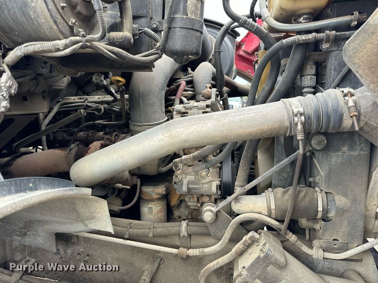 image for item DT2006 2002 Sterling  L-Line hydrovac truck