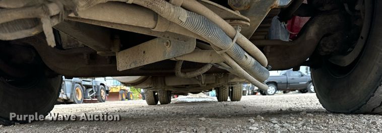 image for item DT2006 2002 Sterling  L-Line hydrovac truck