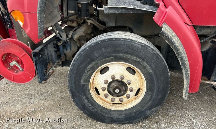 image for item DT2006 2002 Sterling  L-Line hydrovac truck