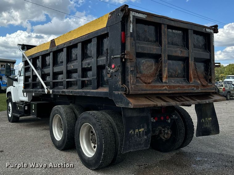 image for item DT2014 2004 GMC C8500 dump truck