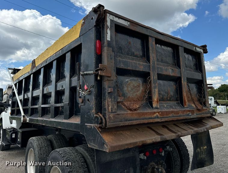 image for item DT2014 2004 GMC C8500 dump truck