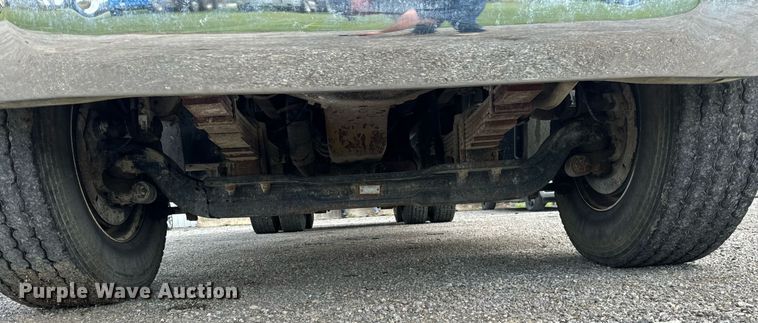 image for item DT2014 2004 GMC C8500 dump truck