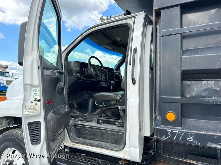 image for item DT2014 2004 GMC C8500 dump truck
