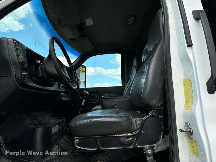 image for item DT2014 2004 GMC C8500 dump truck