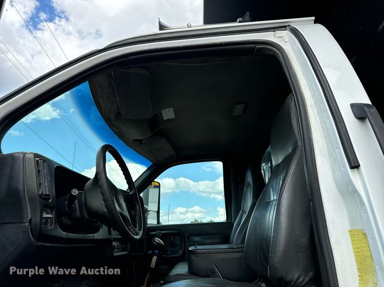 image for item DT2014 2004 GMC C8500 dump truck