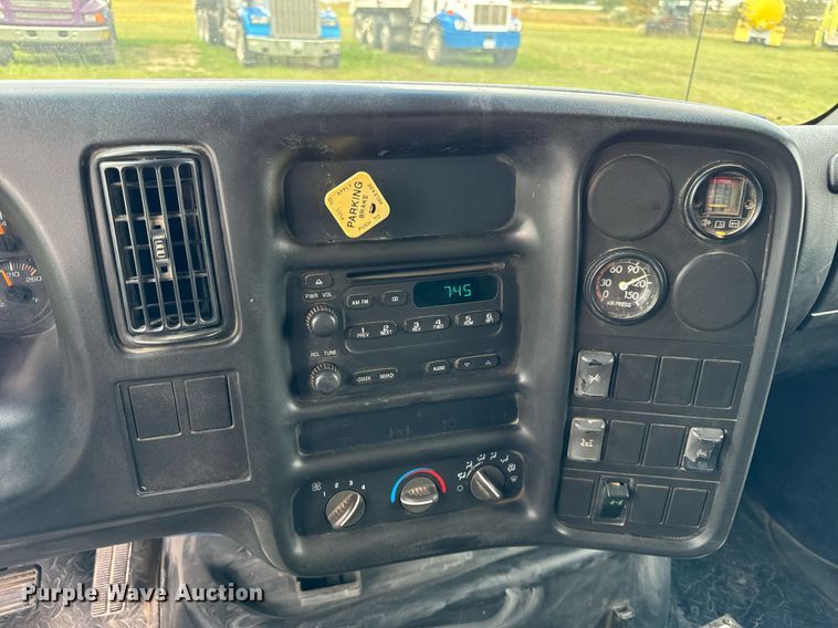 image for item DT2014 2004 GMC C8500 dump truck