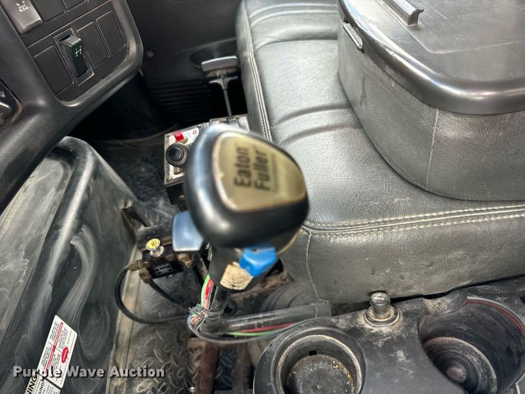 image for item DT2014 2004 GMC C8500 dump truck