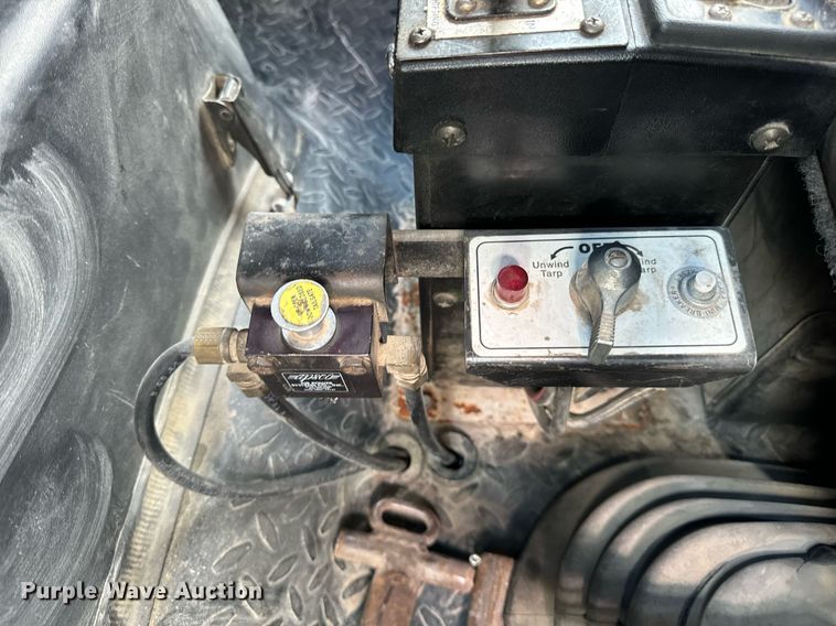 image for item DT2014 2004 GMC C8500 dump truck