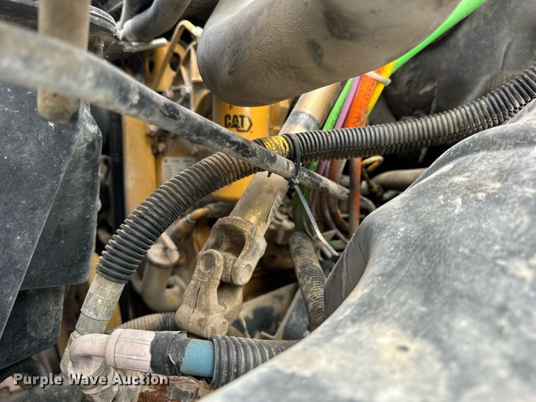 image for item DT2014 2004 GMC C8500 dump truck