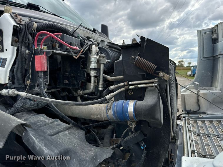 image for item DT2014 2004 GMC C8500 dump truck