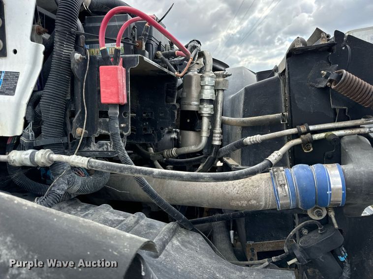 image for item DT2014 2004 GMC C8500 dump truck