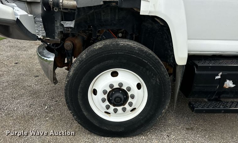 image for item DT2014 2004 GMC C8500 dump truck