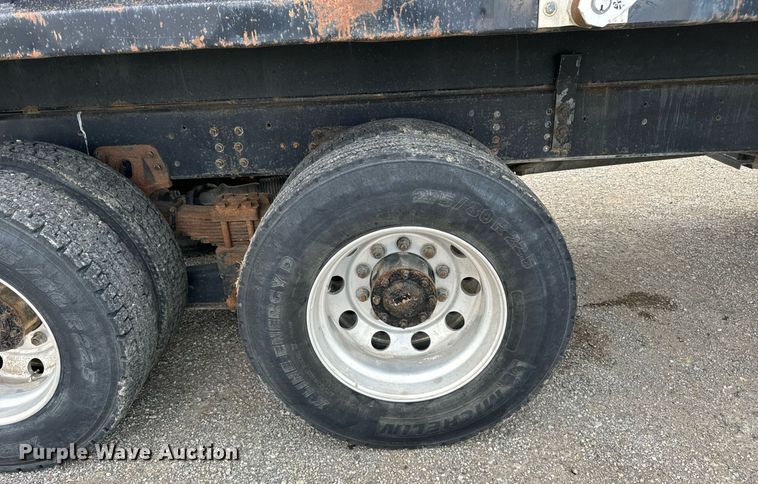 image for item DT2014 2004 GMC C8500 dump truck