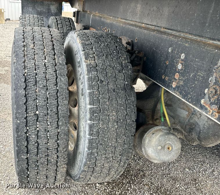 image for item DT2014 2004 GMC C8500 dump truck