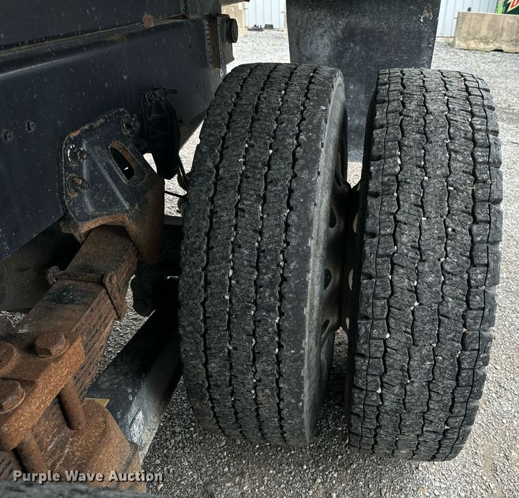 image for item DT2014 2004 GMC C8500 dump truck