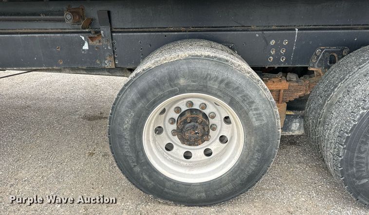 image for item DT2014 2004 GMC C8500 dump truck