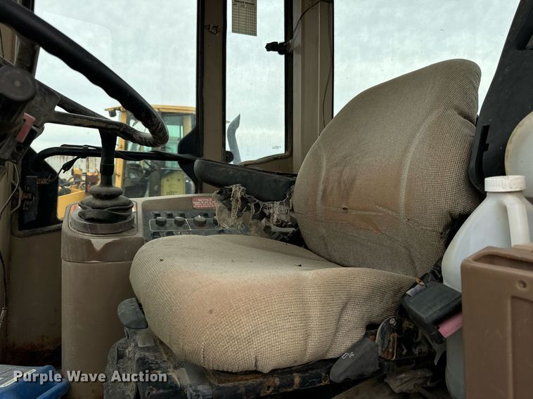 image for item DT2018 John Deere  544H wheel loader