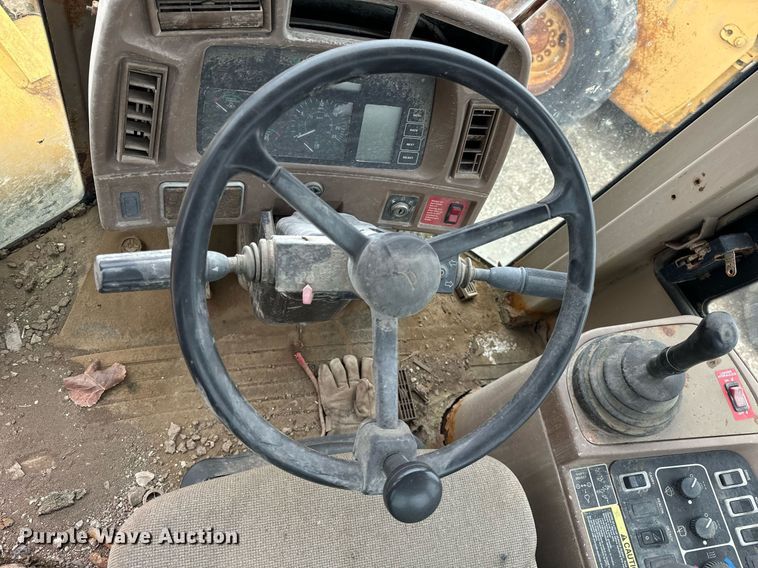 image for item DT2019 John Deere 624H wheel loader