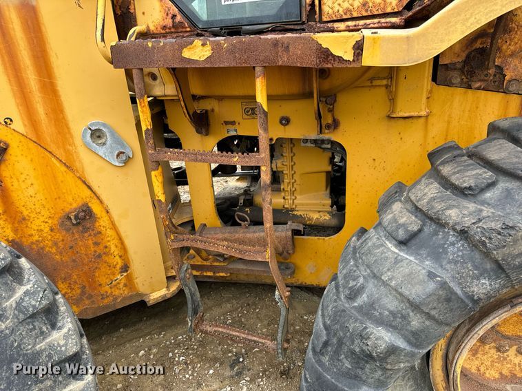 image for item DT2019 John Deere 624H wheel loader