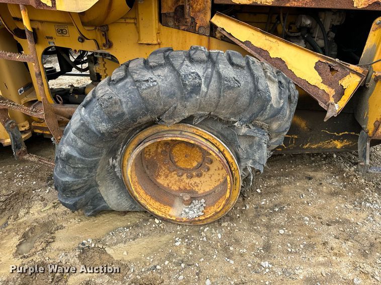 image for item DT2019 John Deere 624H wheel loader