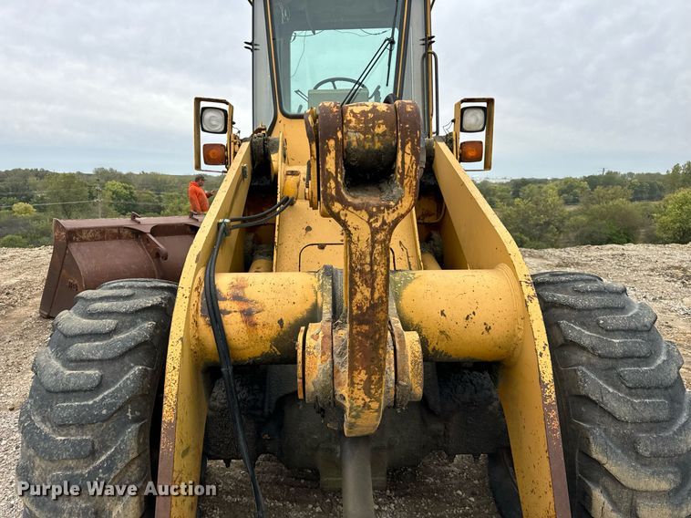 image for item DT2020 1988 John Deere 544E wheel loader