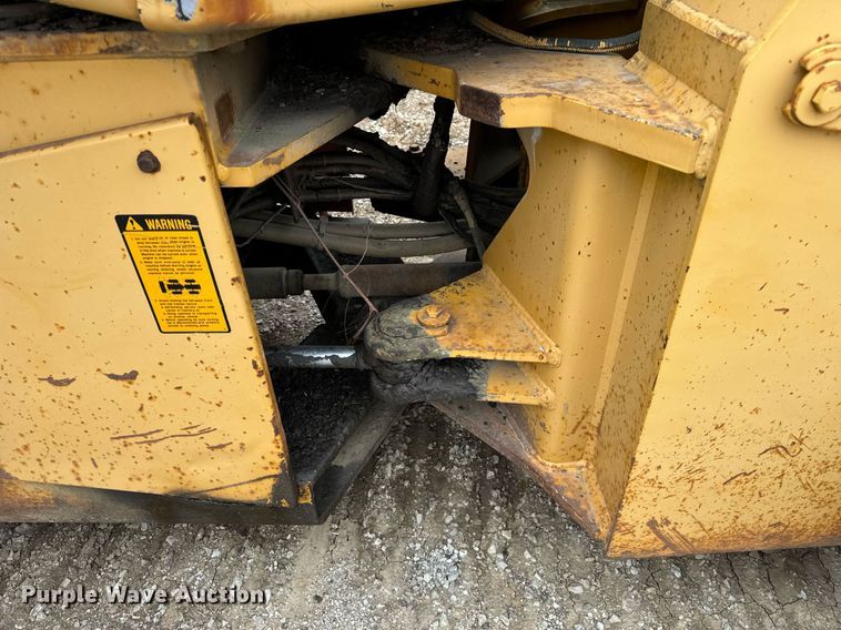 image for item DT2020 1988 John Deere 544E wheel loader