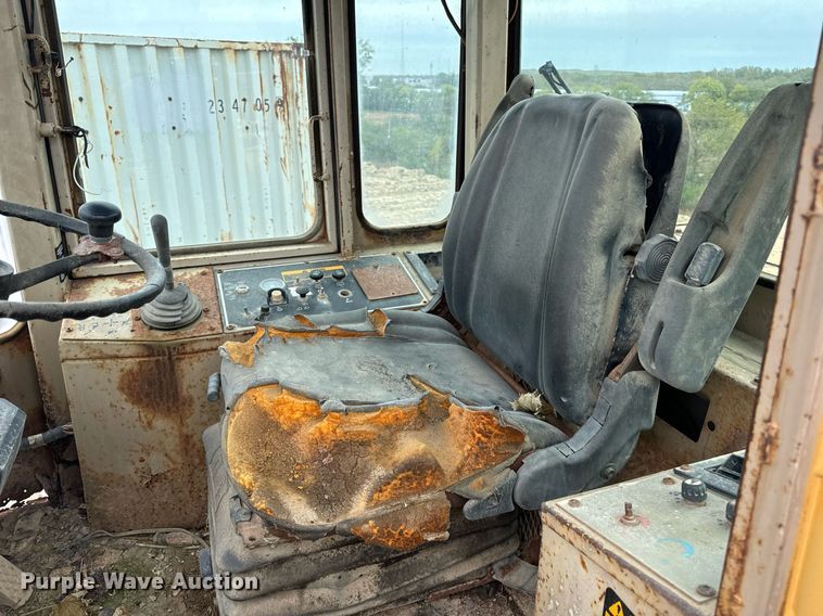 image for item DT2020 1988 John Deere 544E wheel loader