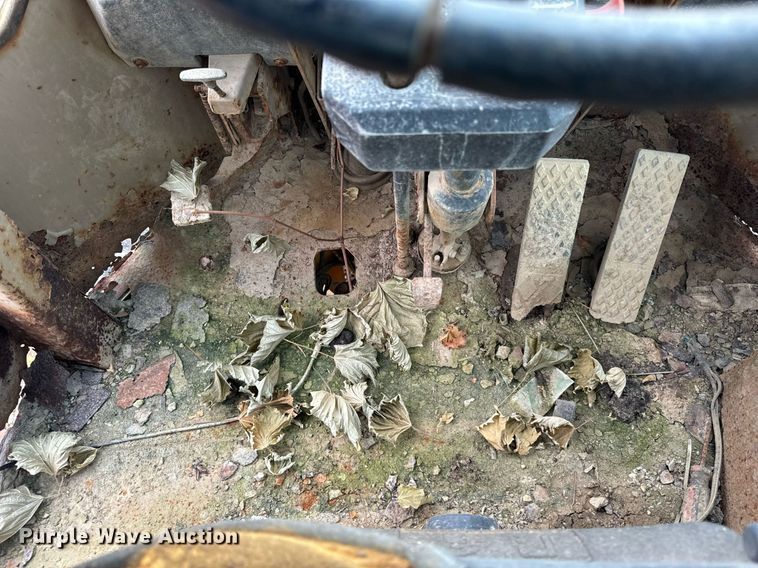 image for item DT2020 1988 John Deere 544E wheel loader