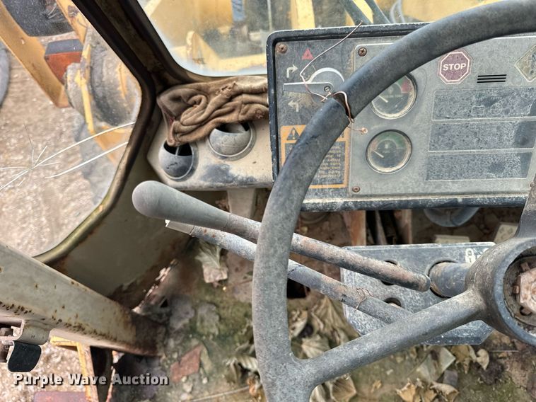 image for item DT2020 1988 John Deere 544E wheel loader