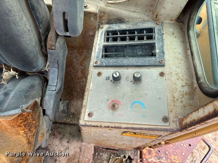 image for item DT2020 1988 John Deere 544E wheel loader