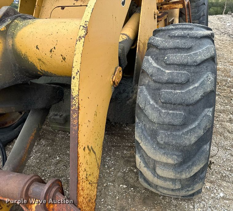 image for item DT2020 1988 John Deere 544E wheel loader