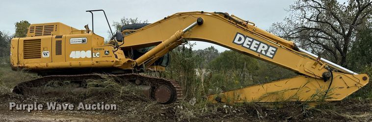 image for item DT2021 2004 John Deere  450C LC excavator