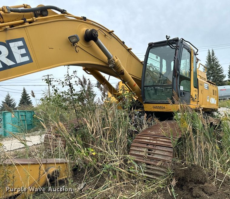 image for item DT2021 2004 John Deere  450C LC excavator