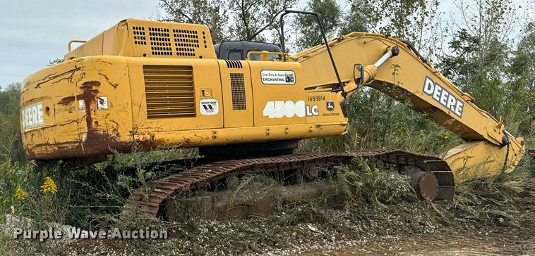 image for item DT2021 2004 John Deere  450C LC excavator