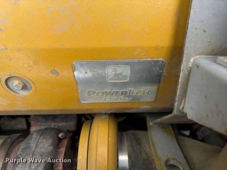 image for item DT2021 2004 John Deere  450C LC excavator