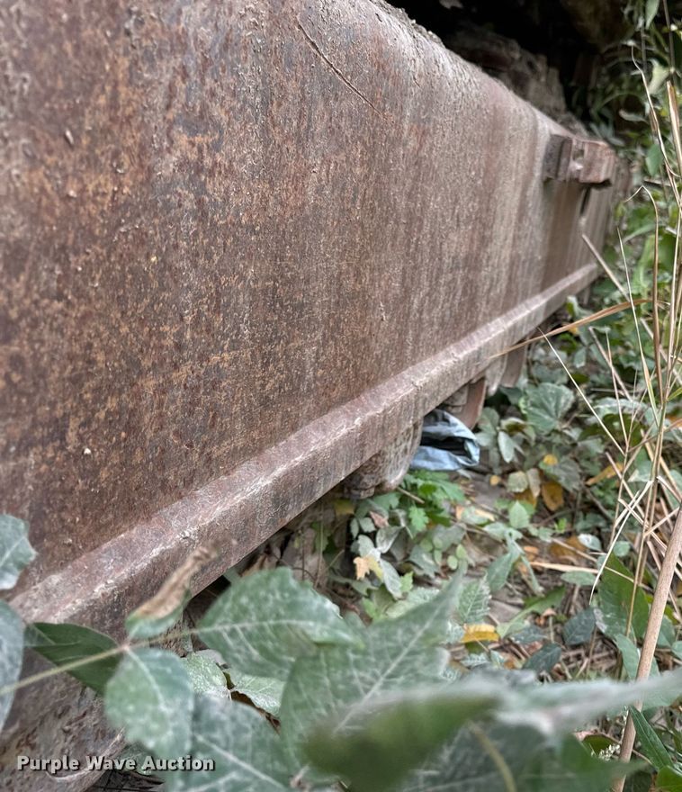 image for item DT2021 2004 John Deere  450C LC excavator