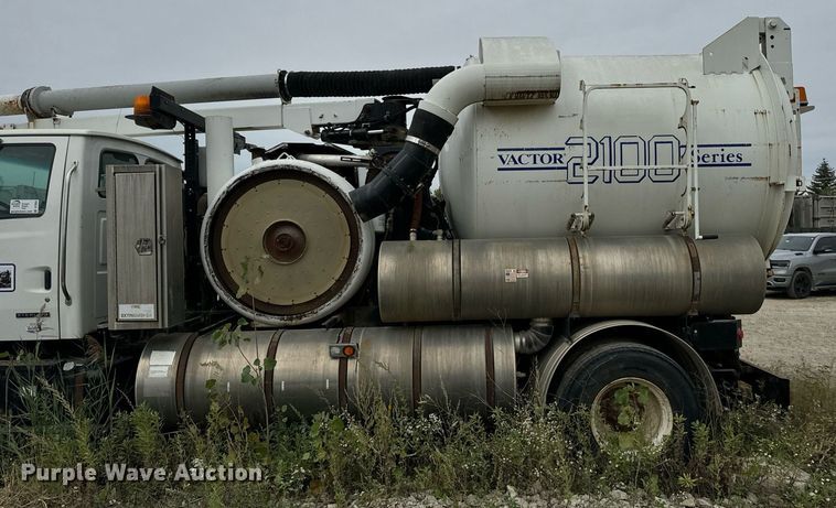 image for item DT2022 2004 Sterling  L-Line hydrovac truck