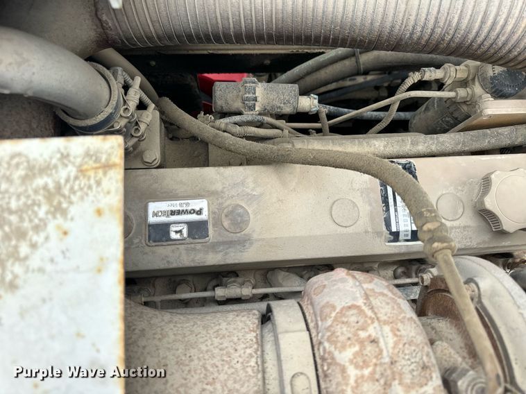 image for item DT2022 2004 Sterling  L-Line hydrovac truck