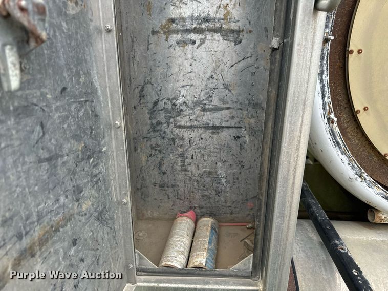 image for item DT2022 2004 Sterling  L-Line hydrovac truck