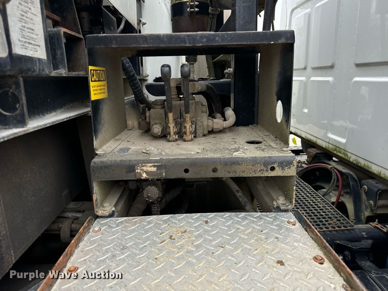 image for item DT2022 2004 Sterling  L-Line hydrovac truck