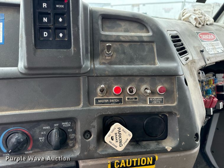 image for item DT2022 2004 Sterling  L-Line hydrovac truck