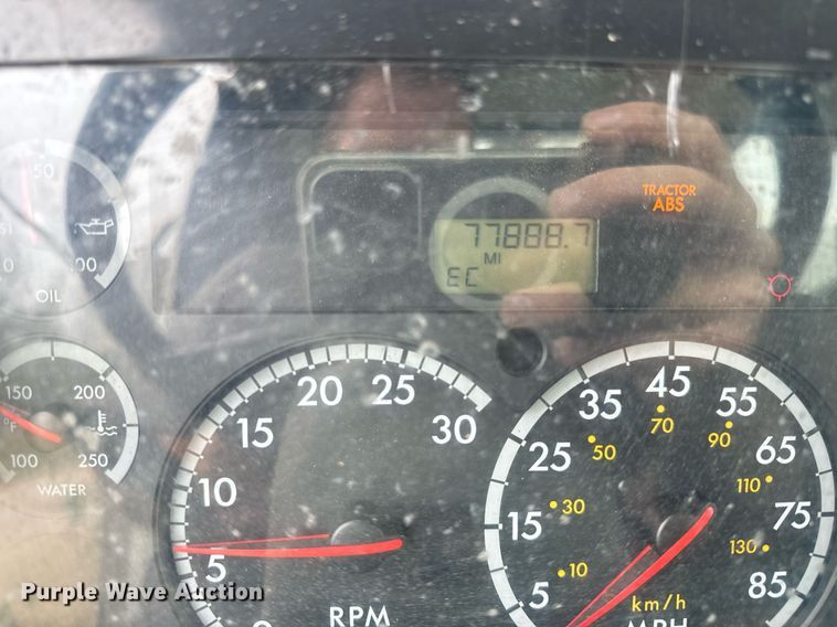 image for item DT2022 2004 Sterling  L-Line hydrovac truck