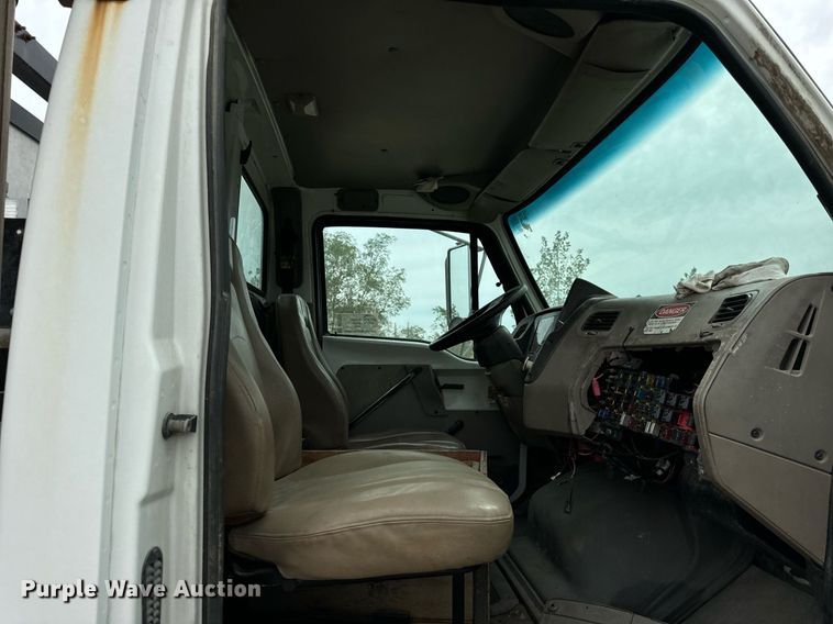 image for item DT2022 2004 Sterling  L-Line hydrovac truck