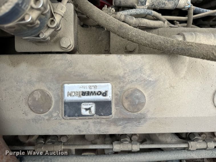 image for item DT2022 2004 Sterling  L-Line hydrovac truck