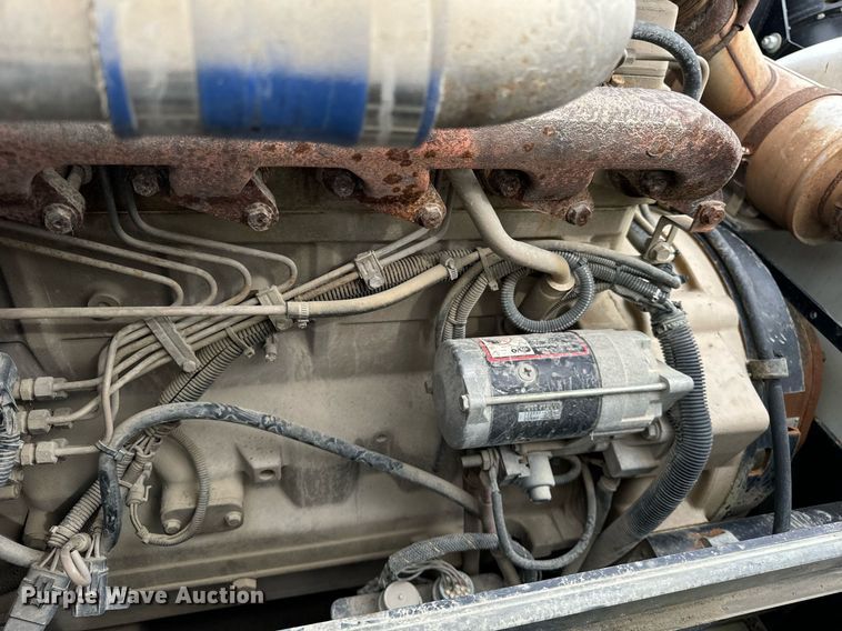 image for item DT2022 2004 Sterling  L-Line hydrovac truck