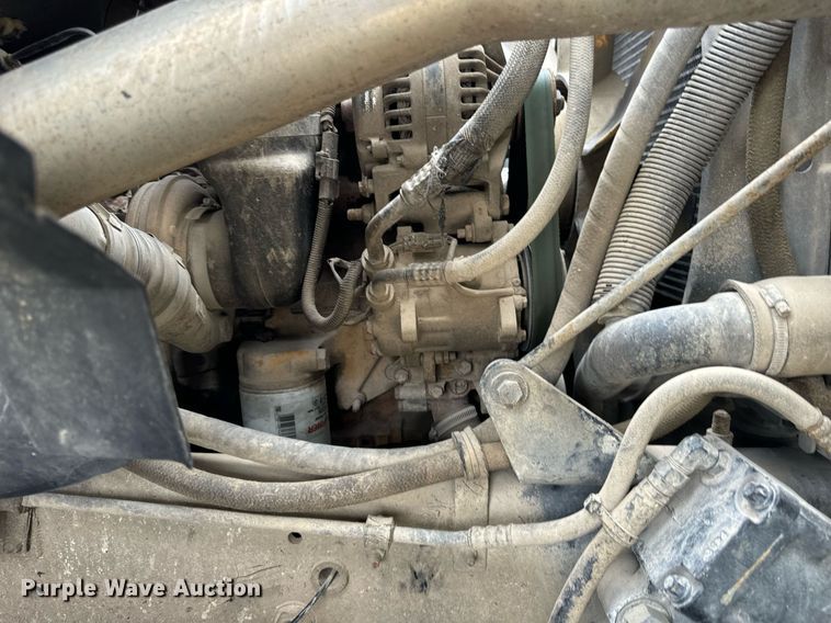 image for item DT2022 2004 Sterling  L-Line hydrovac truck