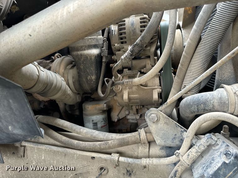 image for item DT2022 2004 Sterling  L-Line hydrovac truck