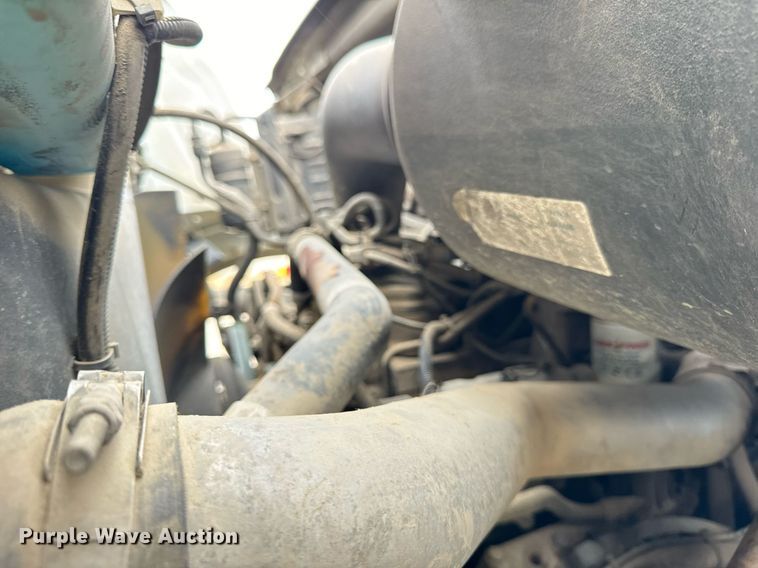 image for item DT2022 2004 Sterling  L-Line hydrovac truck